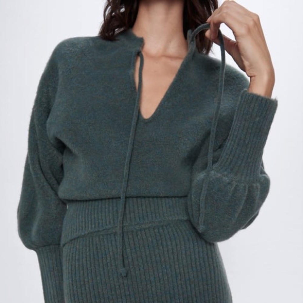 Zara Dark Green V-Neck Sweater